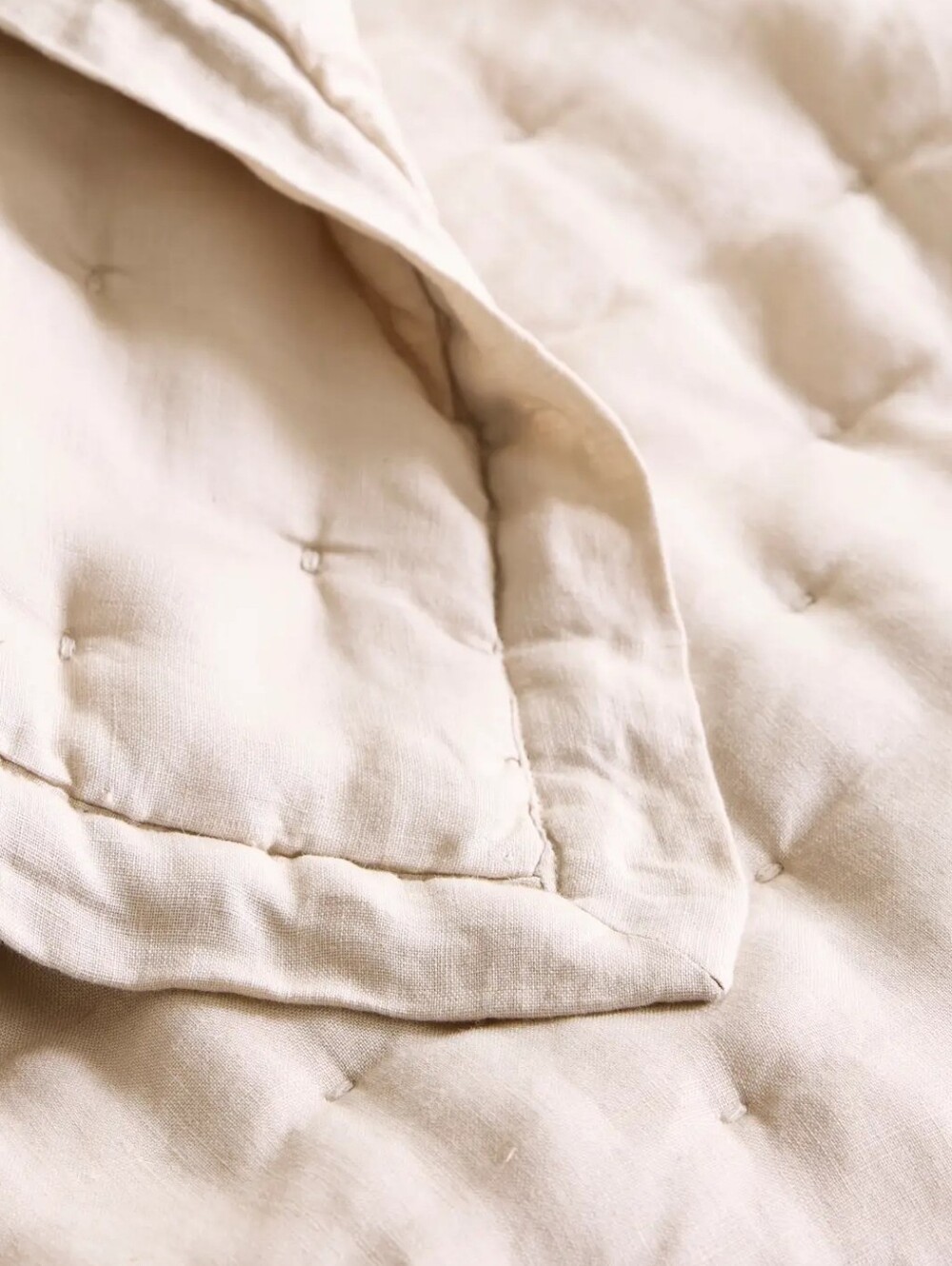 Quince European Linen Dream Quilt - Queen/ Full - Sand
